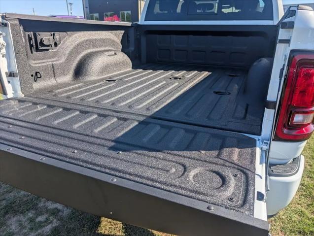 2026 Ram 2500 Black Express Crew Cab 4x4 64 Box
