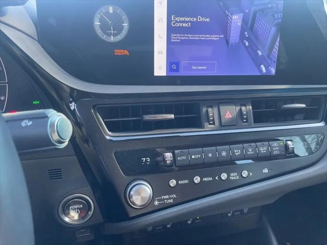 2024 Lexus ES 300h ES 300h