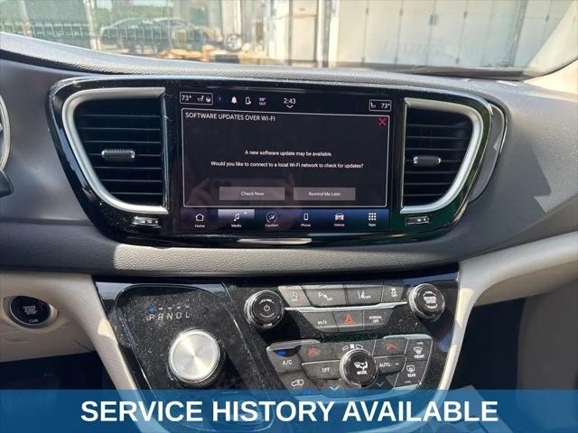 2023 Chrysler Pacifica Touring L