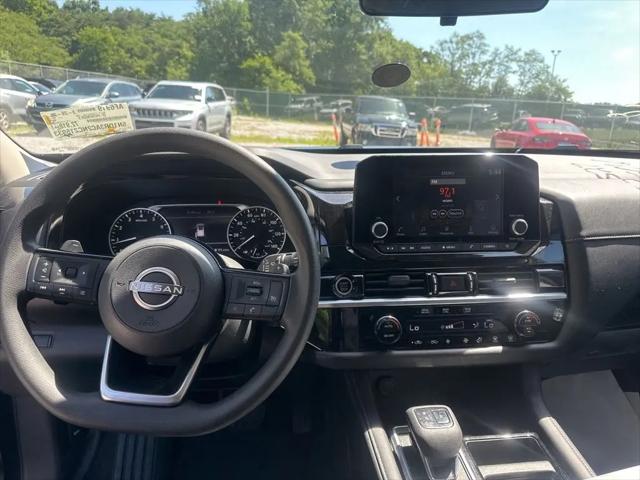 2022 Nissan Pathfinder S 4WD