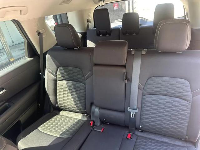2022 Nissan Pathfinder S 4WD