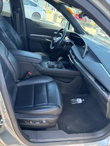2024 Cadillac XT4 AWD Premium Luxury