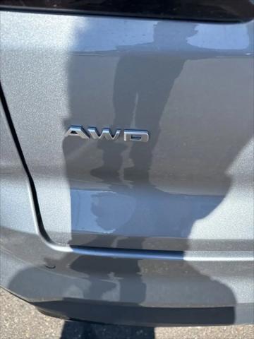 2024 Cadillac XT4 AWD Premium Luxury