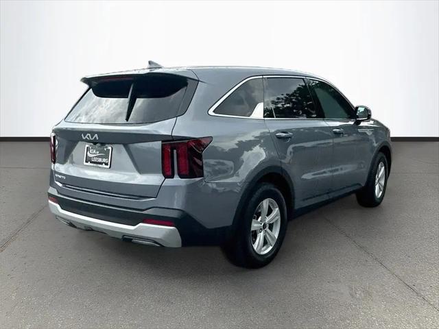 2025 Kia Sorento LX
