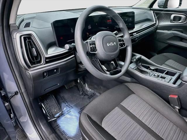 2025 Kia Sorento LX