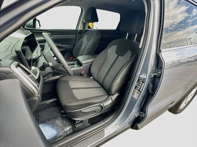 2025 Kia Sorento LX