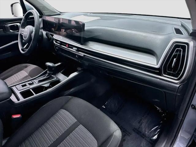 2025 Kia Sorento LX