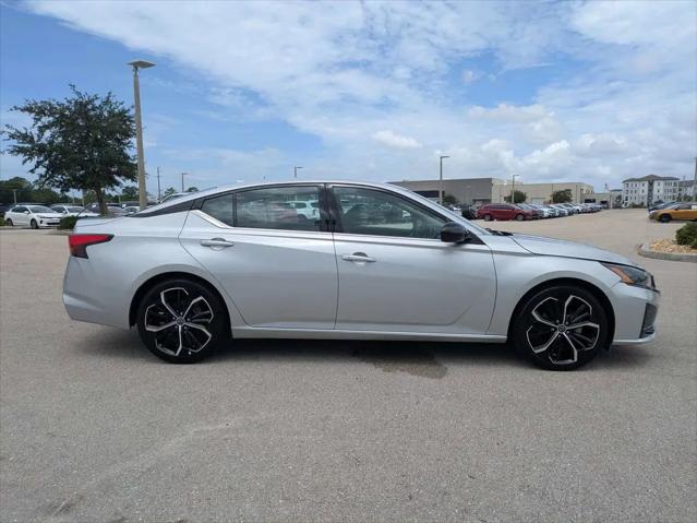 2023 Nissan Altima SR FWD