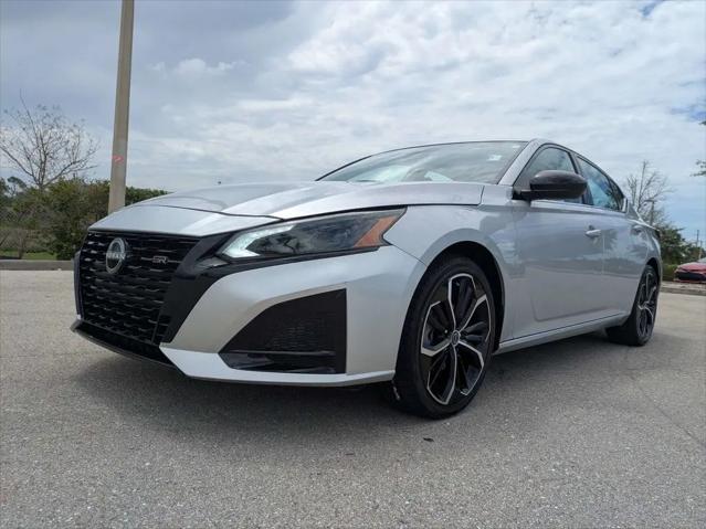 2023 Nissan Altima SR FWD