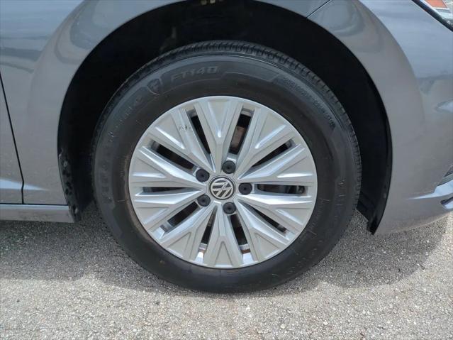 2019 Volkswagen Jetta 1.4T R-Line