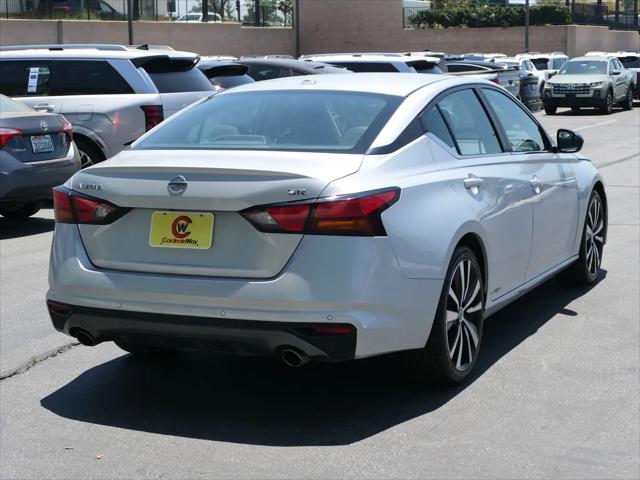 2021 Nissan Altima SR FWD