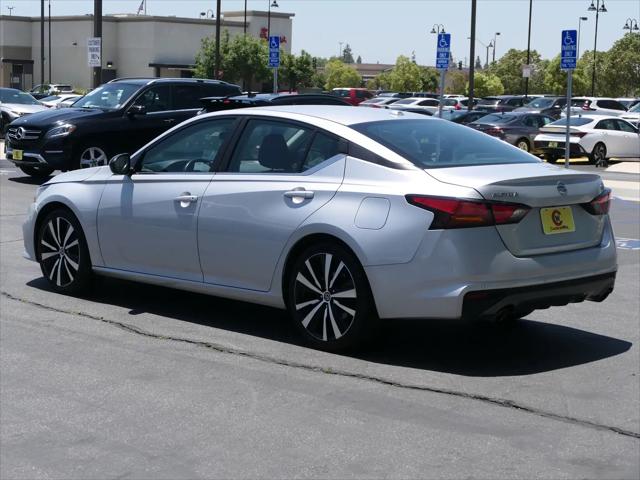 2021 Nissan Altima SR FWD