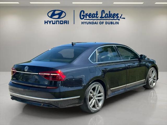 2017 Volkswagen Passat 1.8T R-Line