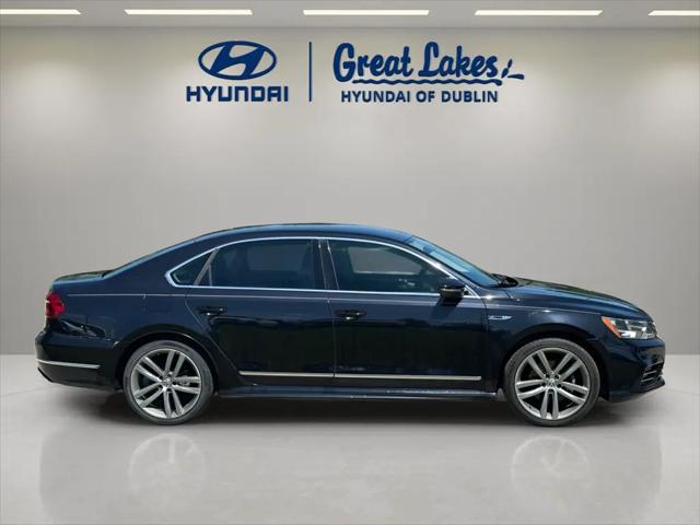 2017 Volkswagen Passat 1.8T R-Line