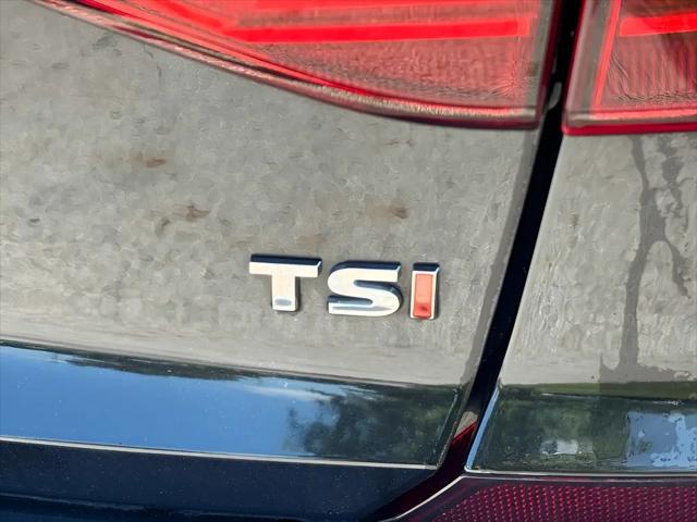2017 Volkswagen Passat 1.8T R-Line