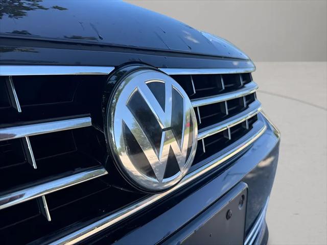 2017 Volkswagen Passat 1.8T R-Line