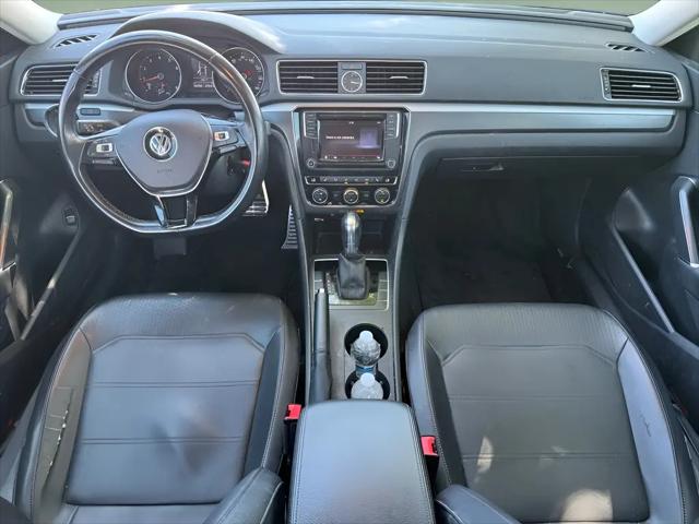 2017 Volkswagen Passat 1.8T R-Line