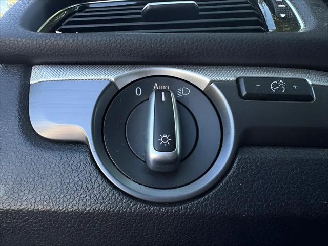 2017 Volkswagen Passat 1.8T R-Line