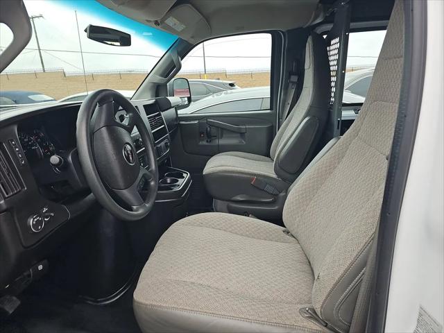 2017 GMC Savana 2500 Work Van