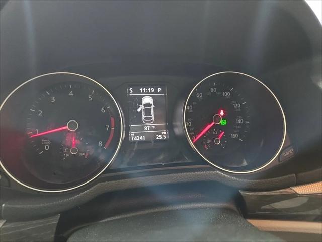 2016 Volkswagen Passat 1.8T SE