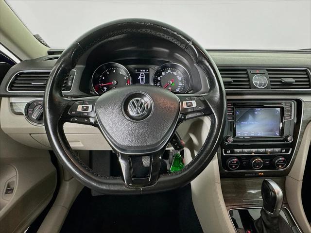 2016 Volkswagen Passat 1.8T SE
