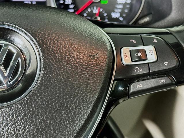 2016 Volkswagen Passat 1.8T SE