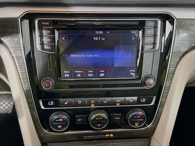 2016 Volkswagen Passat 1.8T SE
