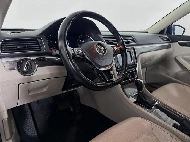 2016 Volkswagen Passat 1.8T SE