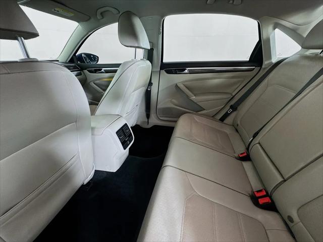 2016 Volkswagen Passat 1.8T SE