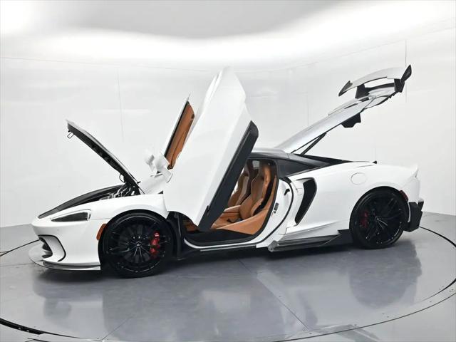2022 McLaren GT Coupe