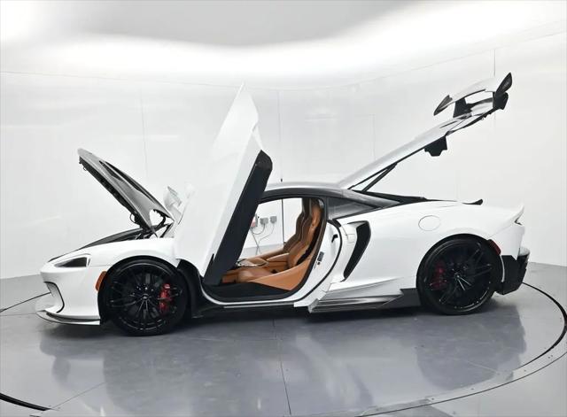 2022 McLaren GT Coupe