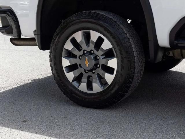 2023 Chevrolet Silverado 2500HD 4WD Crew Cab Standard Bed Custom