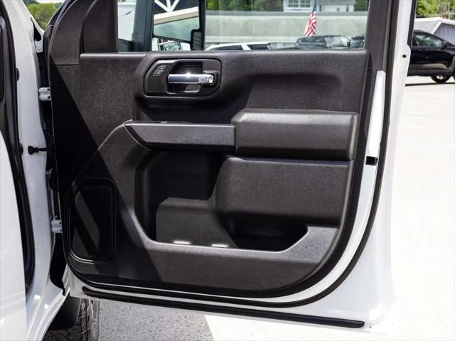 2023 Chevrolet Silverado 2500HD 4WD Crew Cab Standard Bed Custom