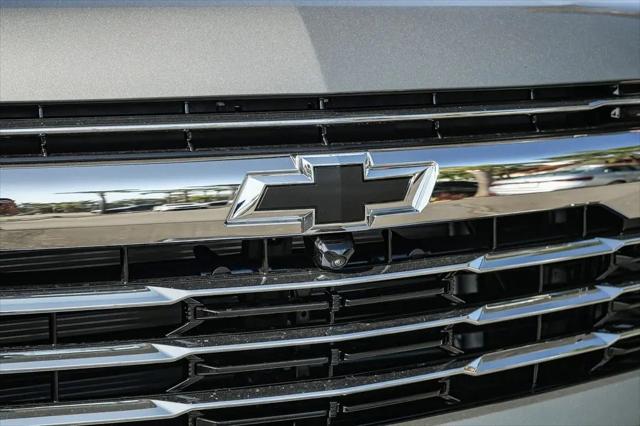 2026 Chevrolet Suburban LT, 4WD