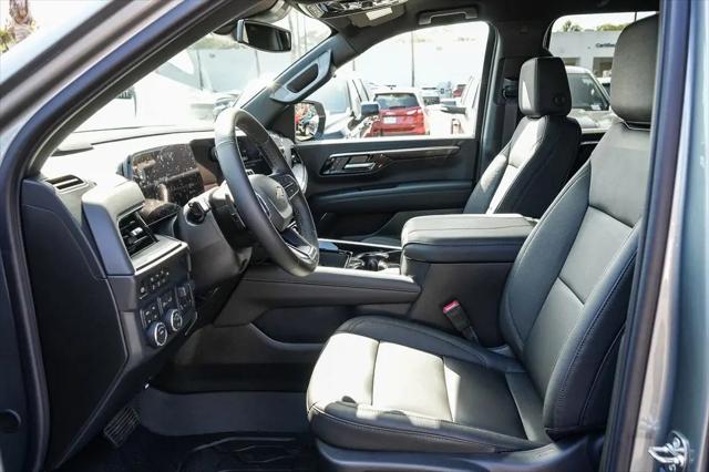 2026 Chevrolet Suburban LT, 4WD