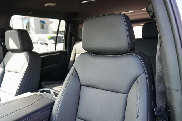 2026 Chevrolet Suburban LT, 4WD