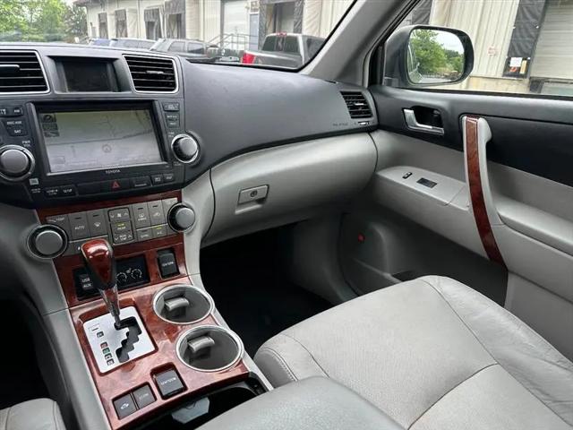 2011 Toyota Highlander Hybrid Limited V6