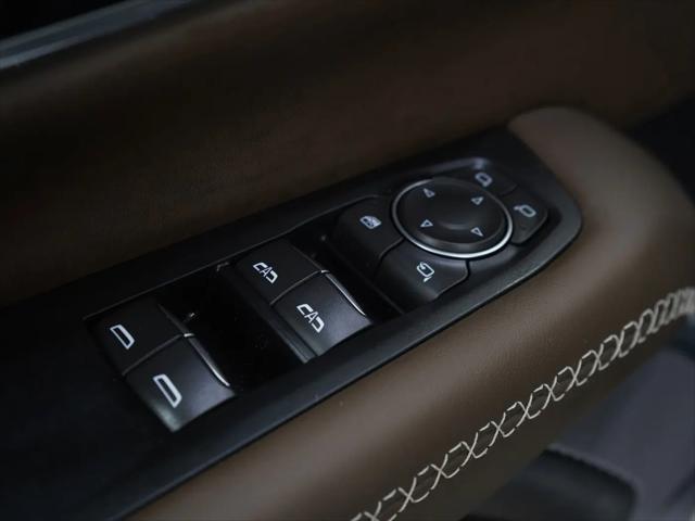 2025 GMC Yukon XL Denali Ultimate 4WD