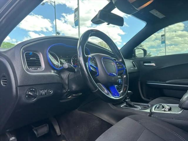 2017 Dodge Charger SE RWD