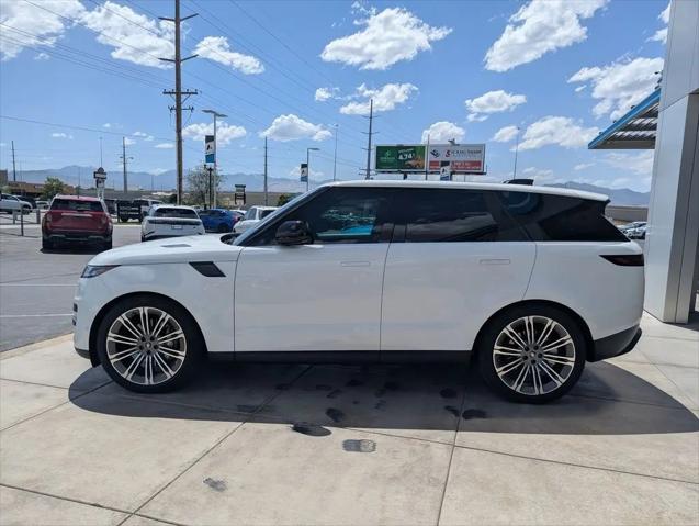 2025 Land Rover Range Rover Sport P360 SE