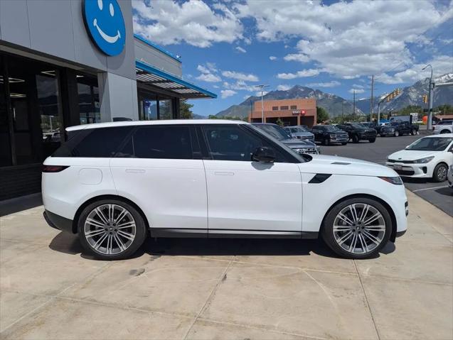 2025 Land Rover Range Rover Sport P360 SE