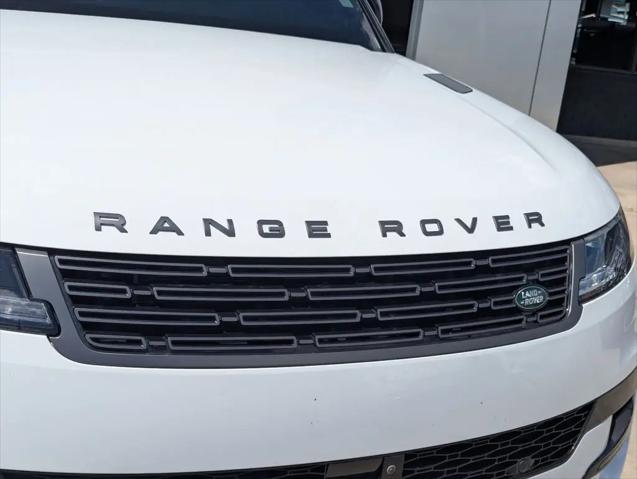 2025 Land Rover Range Rover Sport P360 SE