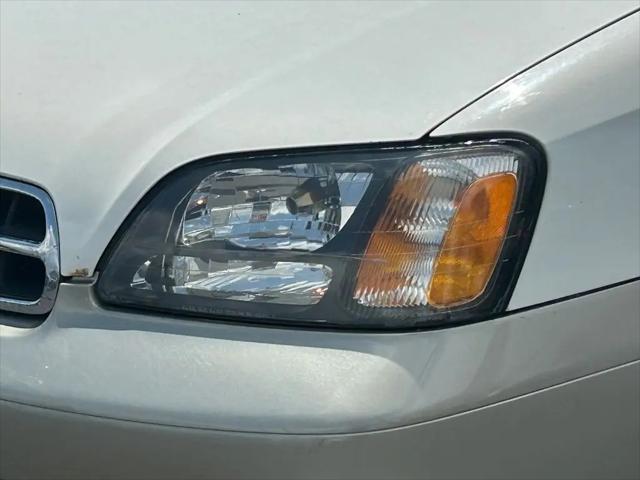 2001 Subaru Outback Base