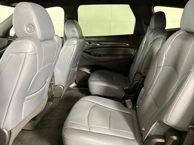 2024 Buick Enclave Essence FWD