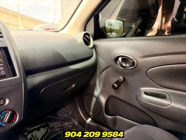 2019 Nissan Versa 1.6 S