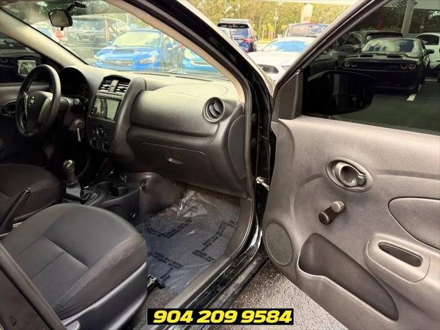 2019 Nissan Versa 1.6 S