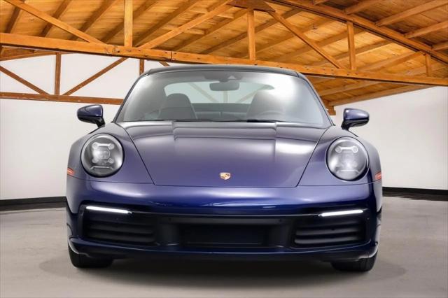 2020 Porsche 911 Carrera