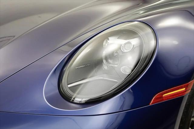 2020 Porsche 911 Carrera