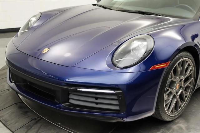 2020 Porsche 911 Carrera