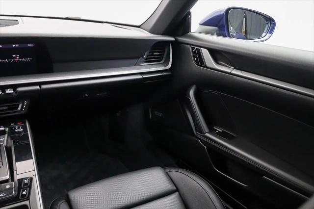 2020 Porsche 911 Carrera